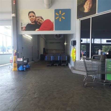 Walmart pelham rd - Shop for groceries, electronics, furniture, clothing and more at Walmart Supercenter #4583 in Greenville, SC. Located at 3925 Pelham Rd, open until 11pm every day, offering …